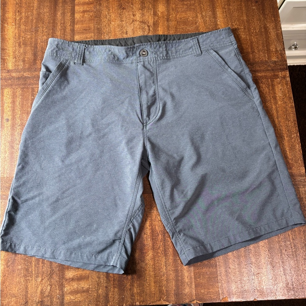 Kuhl blue gray 38 men’s shorts
